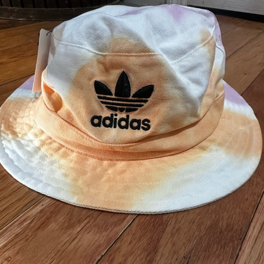 NWT Adidas Originals Color Wash Tie-dye Bucket Hat